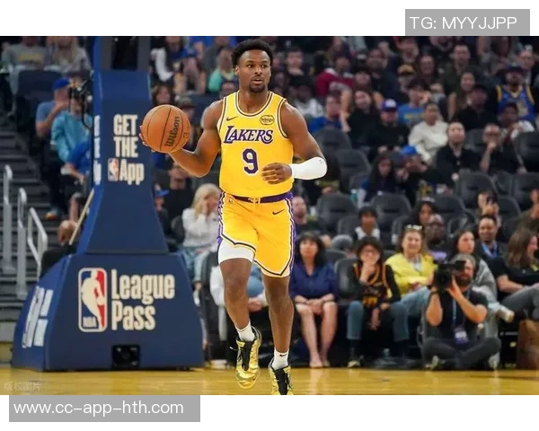 佩贾儿子在NCAA赛场展现高效表现16投11中斩获26分5篮板并送出5次失误 佩贾儿子在NCAA赛场展现高效表现16投11中斩获26分5篮板并送出5次失误