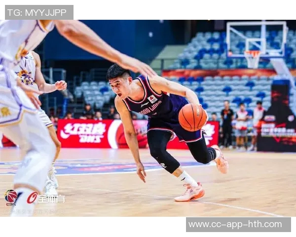 刘颜诚表现出色5投2中贡献5分3篮板1助攻助力球队胜利 刘颜诚表现出色5投2中贡献5分3篮板1助攻助力球队胜利