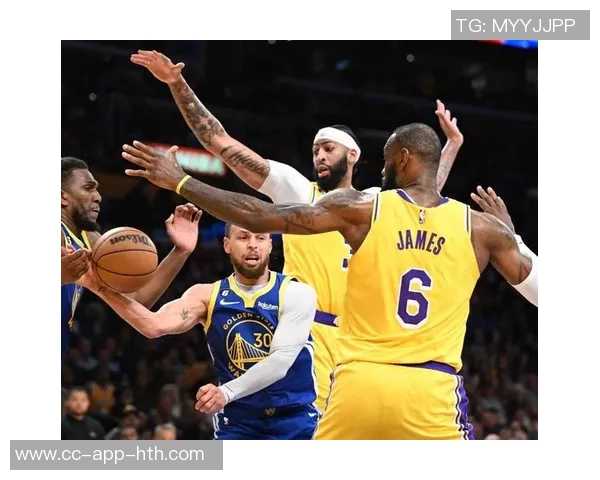 康宁汉姆创队史新纪录连续五场至少25分10助攻跻身NBA历史前五 康宁汉姆创队史新纪录连续五场至少25分10助攻跻身NBA历史前五